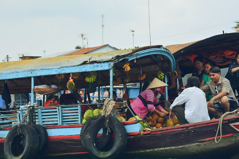 cai-be-floating-market-vinh-long-one-day-tour-5.jpeg