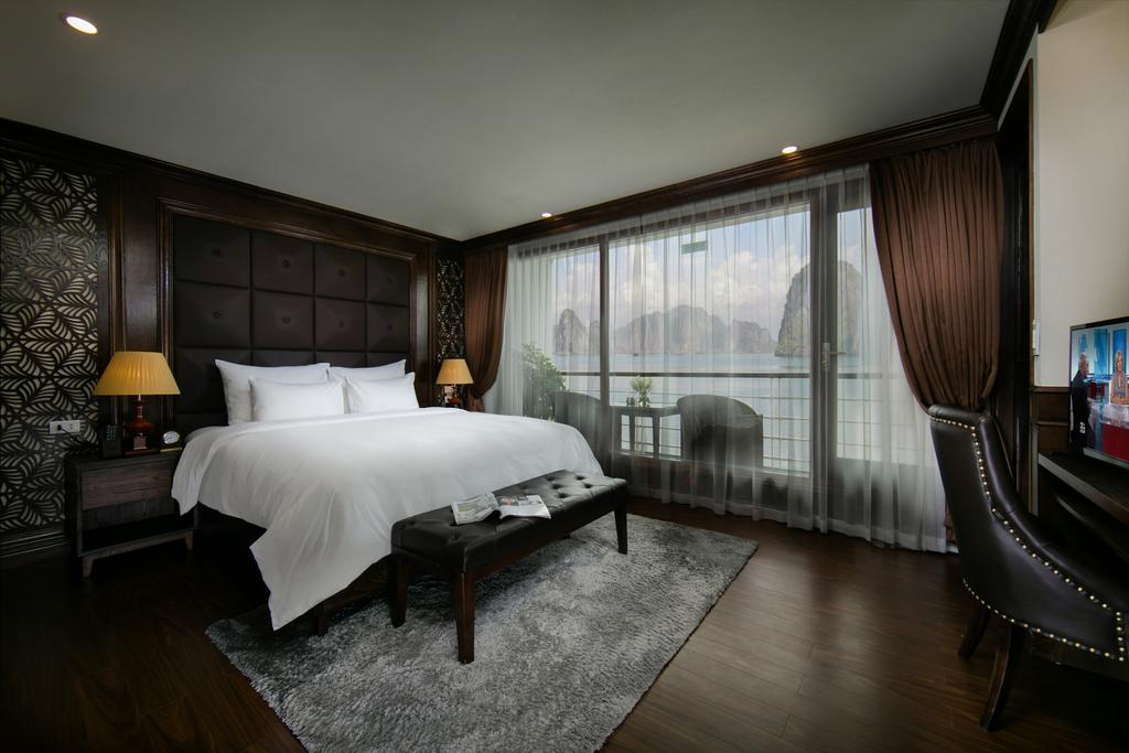 halong-bay-mon-cheri-cruise-elegance-suite-room-2.jpeg