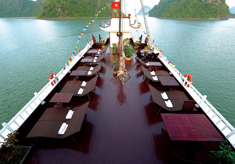 halong-royal-palace-cruise-sundeck-1.jpeg