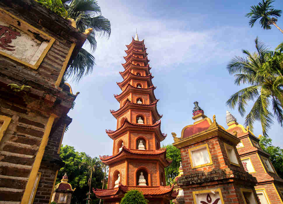 hanoi-city-tour-tran-quoc-pagoda-2.jpeg