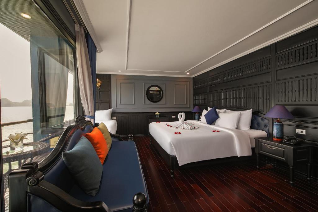 luxury-suite-with-private-balcony-rosy-cruise-1.jpeg
