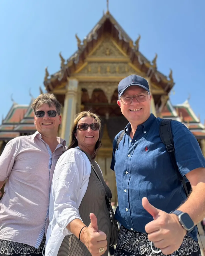 Amazing-Adventure-Thailand-Vietnam-20-days-bangkok-city-tour-1.webp