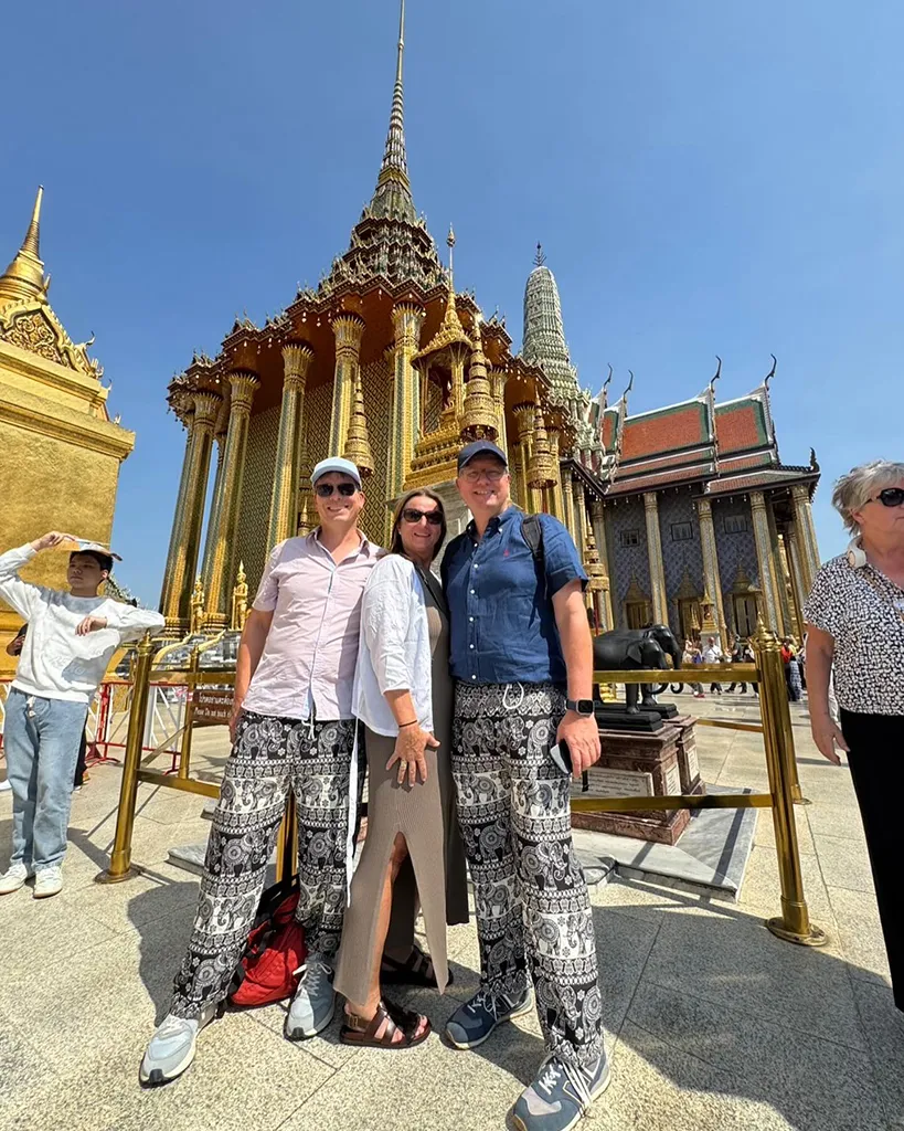 Amazing-Adventure-Thailand-Vietnam-20-days-bangkok-city-tour-4.webp