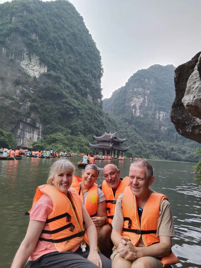 Amazing-Southeast-Asia-Loop-30-Days-Cambodia-Vietnam-Ninh-Binh-1.webp