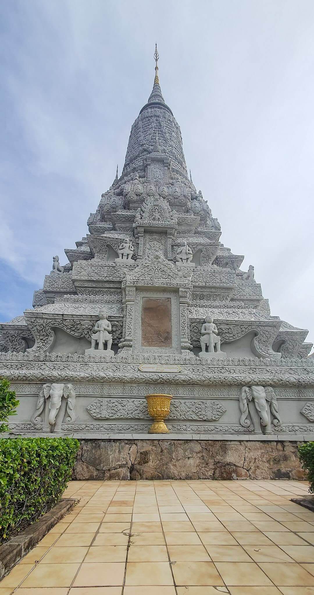 Cambodia-Itinerary-13-Days-Angkor-Wat-Siem-Reap-Silver-Pagoda-Phnom-Penh-3.jpeg