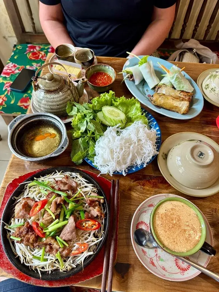 Unbox-Southeast-Asia-Heritage-28-Days-saigon-food.webp