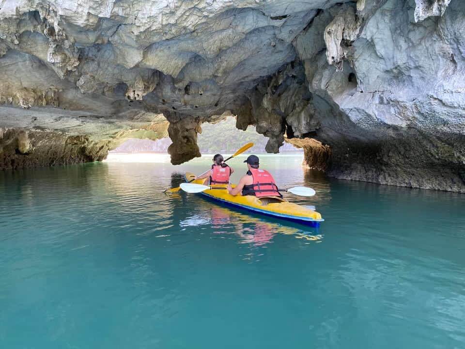 amazing-adventure-vietnam-15-days-halong-bay-kayaking.jpeg