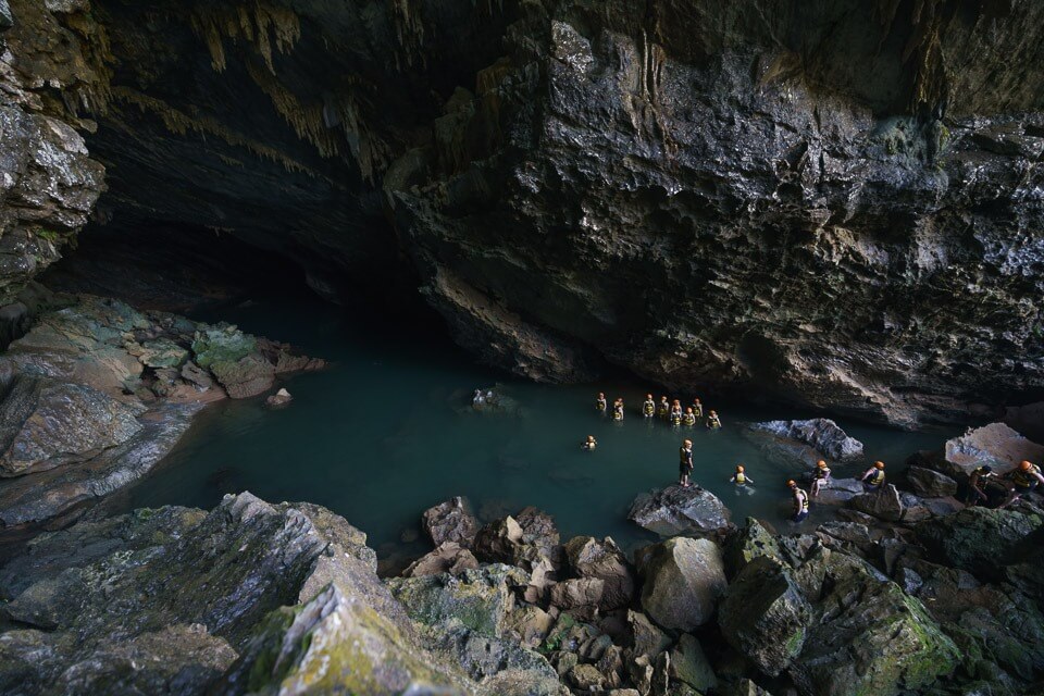 amazing-adventure-vietnam-15-days-quang-binh-phong-nha-national-park-tra-ang-cave.jpeg