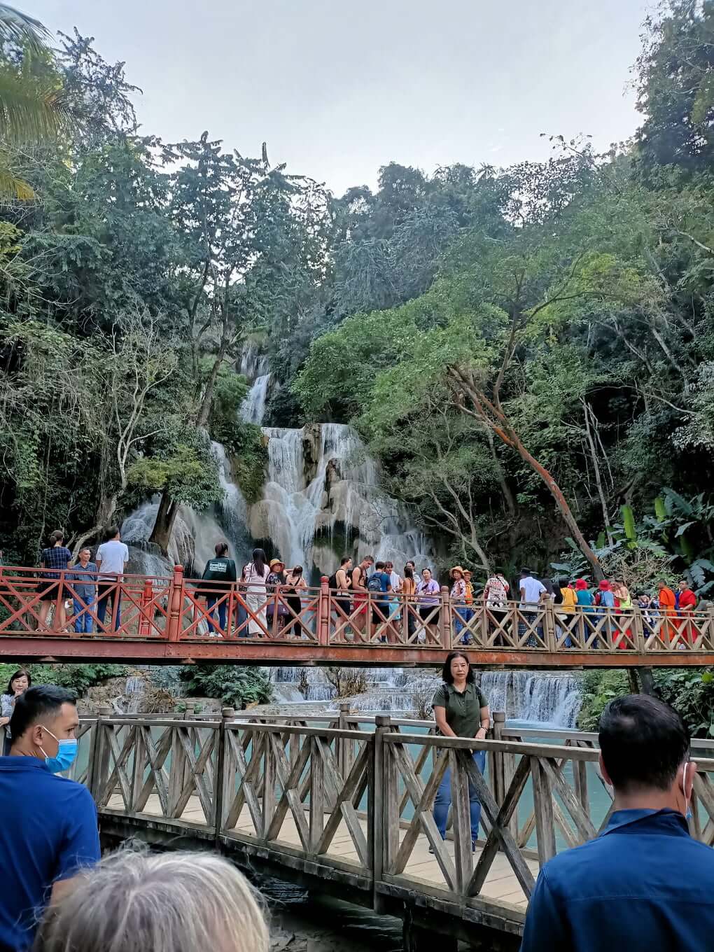 amazing-laos-itinerary-7-days-luang-prabang-kuang-si-waterfall-2.jpeg