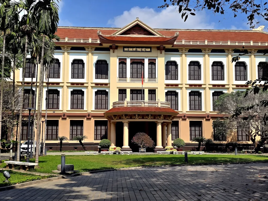 bao-tang-my-thuat-viet-nam-Vietnam-National-Fine-Arts-Museum.webp