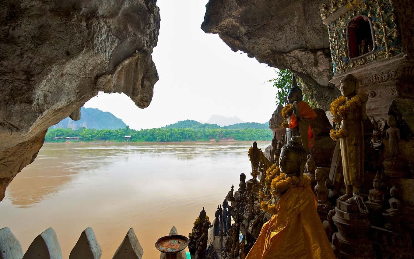 best-of-laos-trip-10-days-buddha-statues-at-pak-ou-caves-laos.jpeg