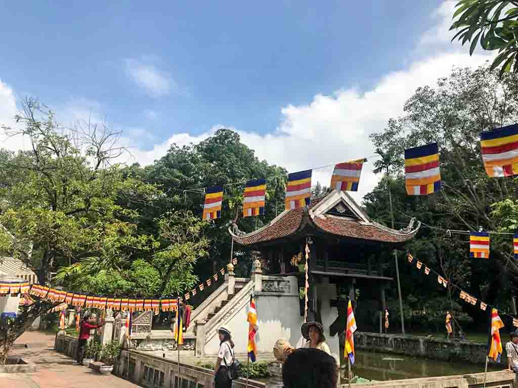best-of-vietnam-tours-12days-one-pillar-pagoda.jpeg