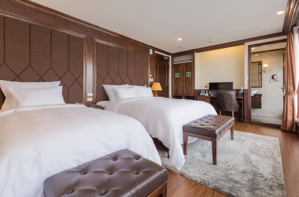 halong-bay-mon-cheri-cruise-family-suite-room-2.jpeg