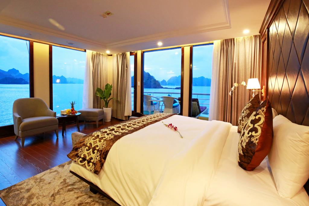 halong-cruise-la-pinta-cruise-lapinta-suite-room-6.jpeg