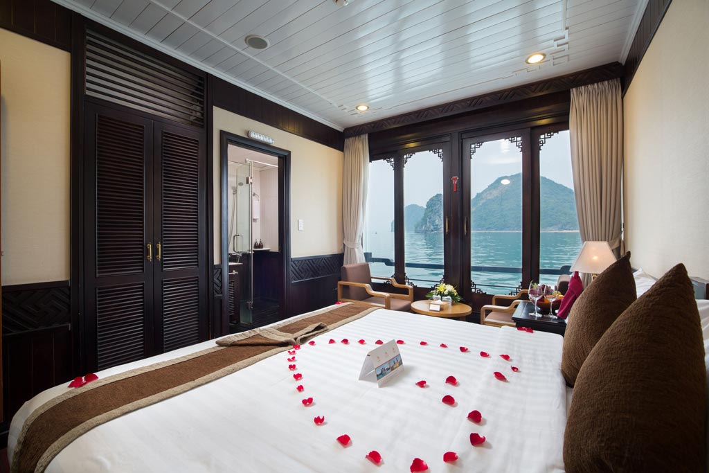 halong-pelican-cruise-suite-ocean-room-3.jpeg