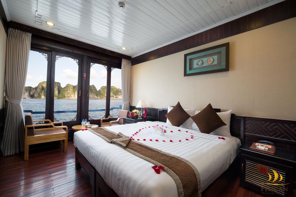 halong-pelican-cruise-suite-ocean-room-6.jpeg