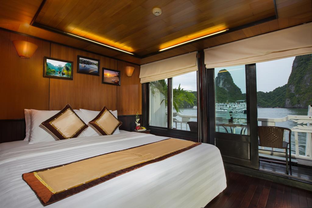 halong-syrena-cruise-deluxe-room-with-balcony-6.jpeg