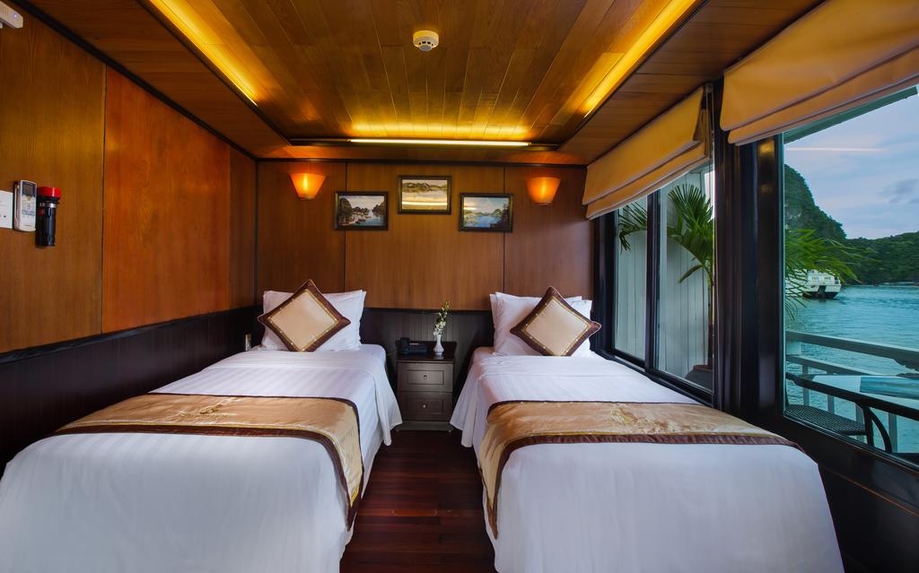 halong-syrena-cruise-deluxe-room-with-balcony-9.jpeg