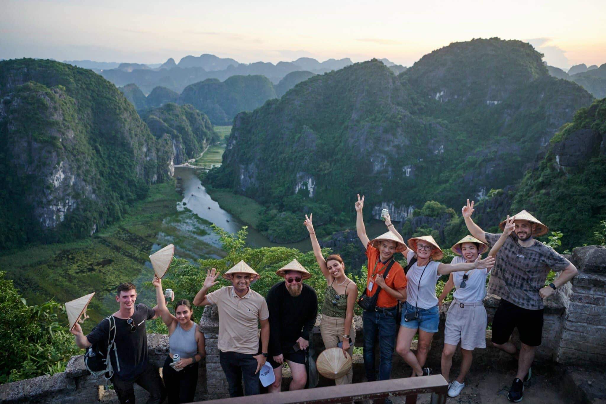 immerse-vietnam-charm-13-days-ninh-binh-mua-cave.JPG