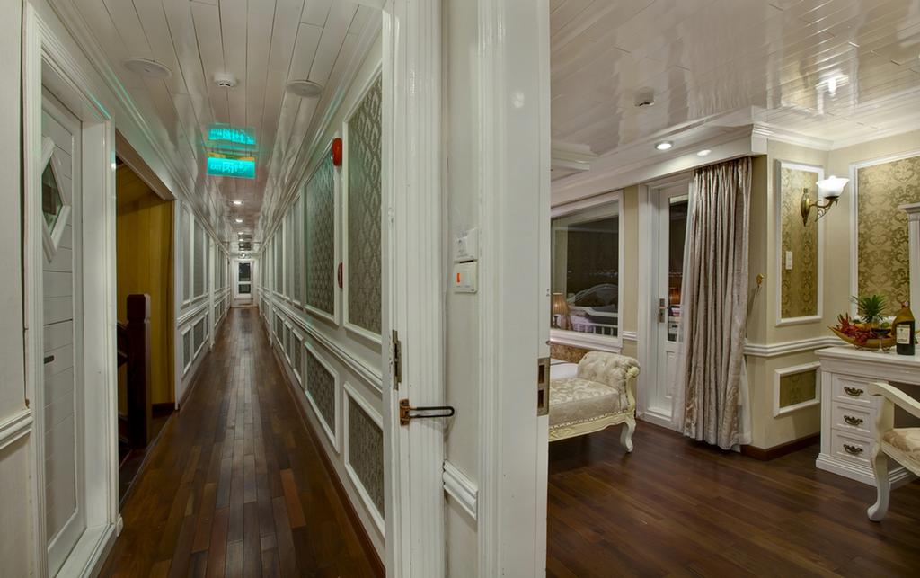 signature-halong-cruise-two-connecting-suite-3.jpeg