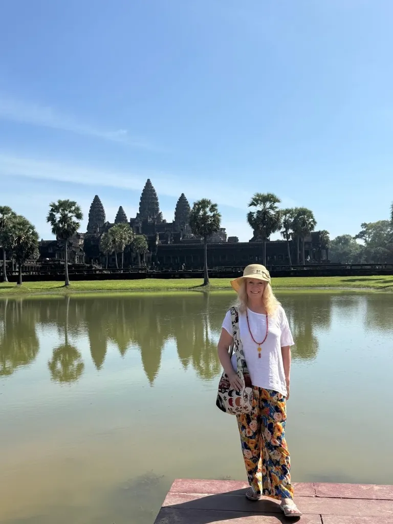 vietnam-cambodia-laos-19days-siem-reap-angkor-wat.webp
